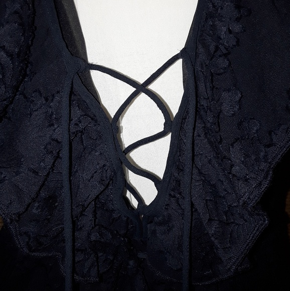 🍷Beautiful Tory Burch Lace Dress!🍷 - Picture 3 of 5